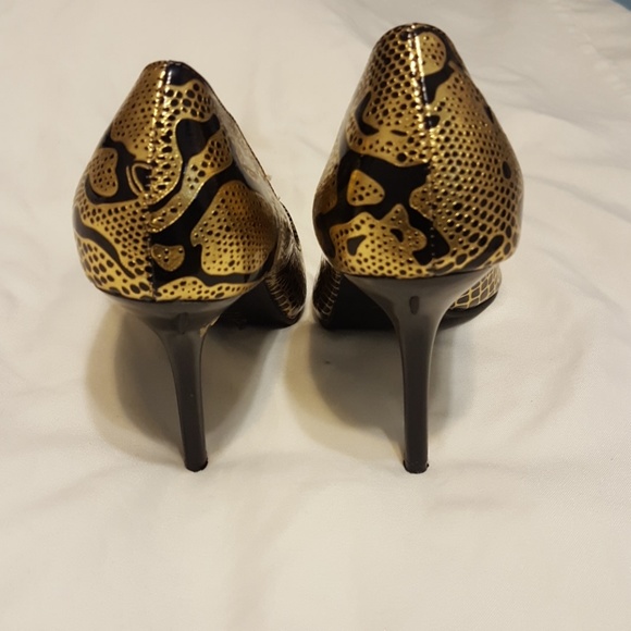 High heels - Picture 3 of 4